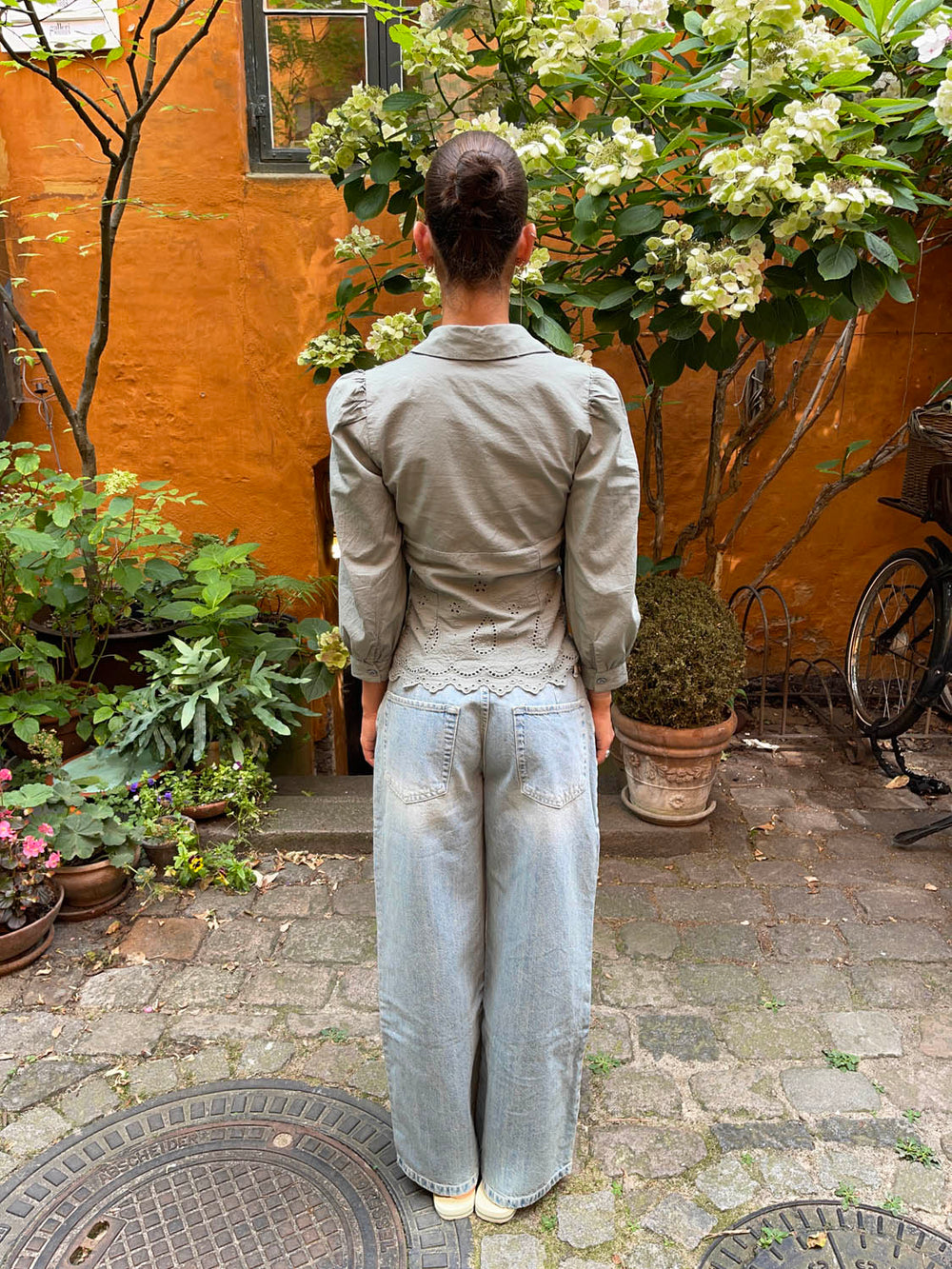 Smilly tailored shirt with embroidery – Khaki