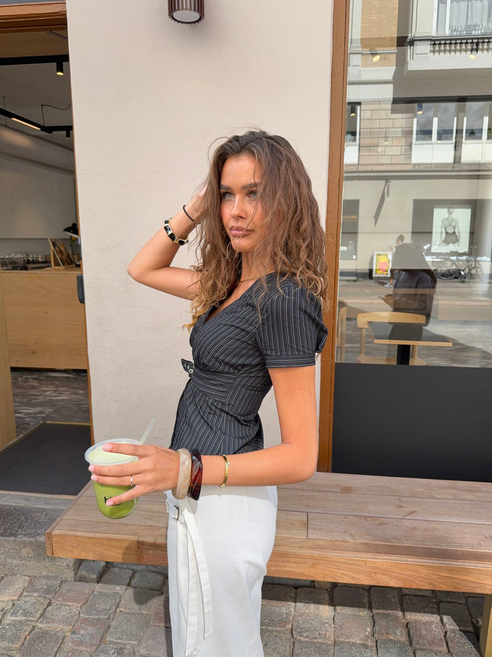 Learonia tailored striped shirt – Black