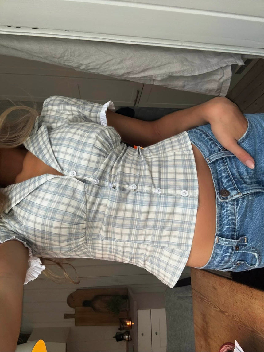 Kassandra fitted shirt with checkers – Blue/White