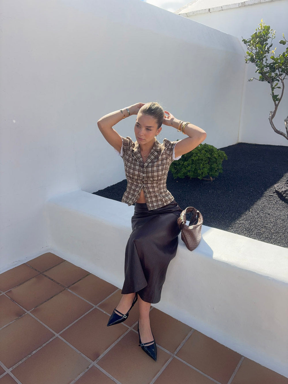 Kassandra fitted shirt with checkers – Brown/white