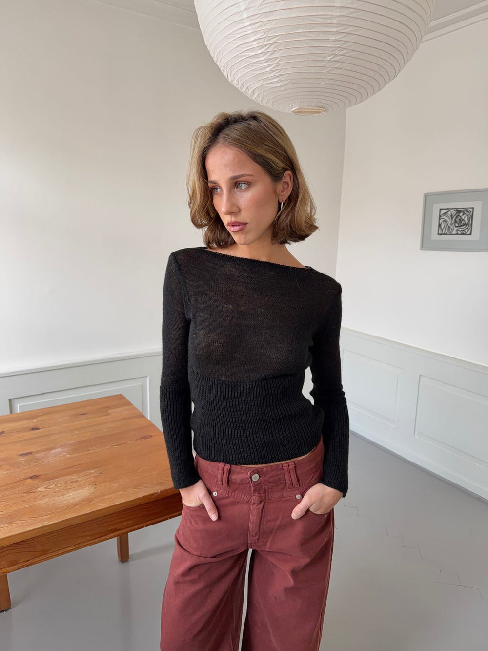 Lova fitted knit sweater – Black