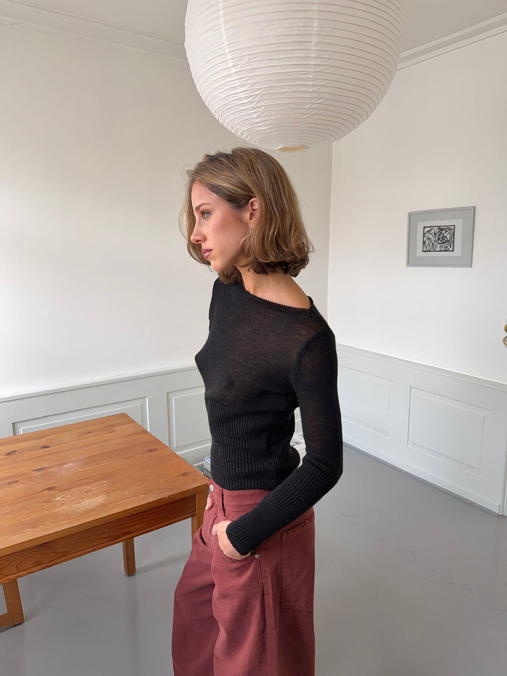 Lova fitted knit sweater – Black