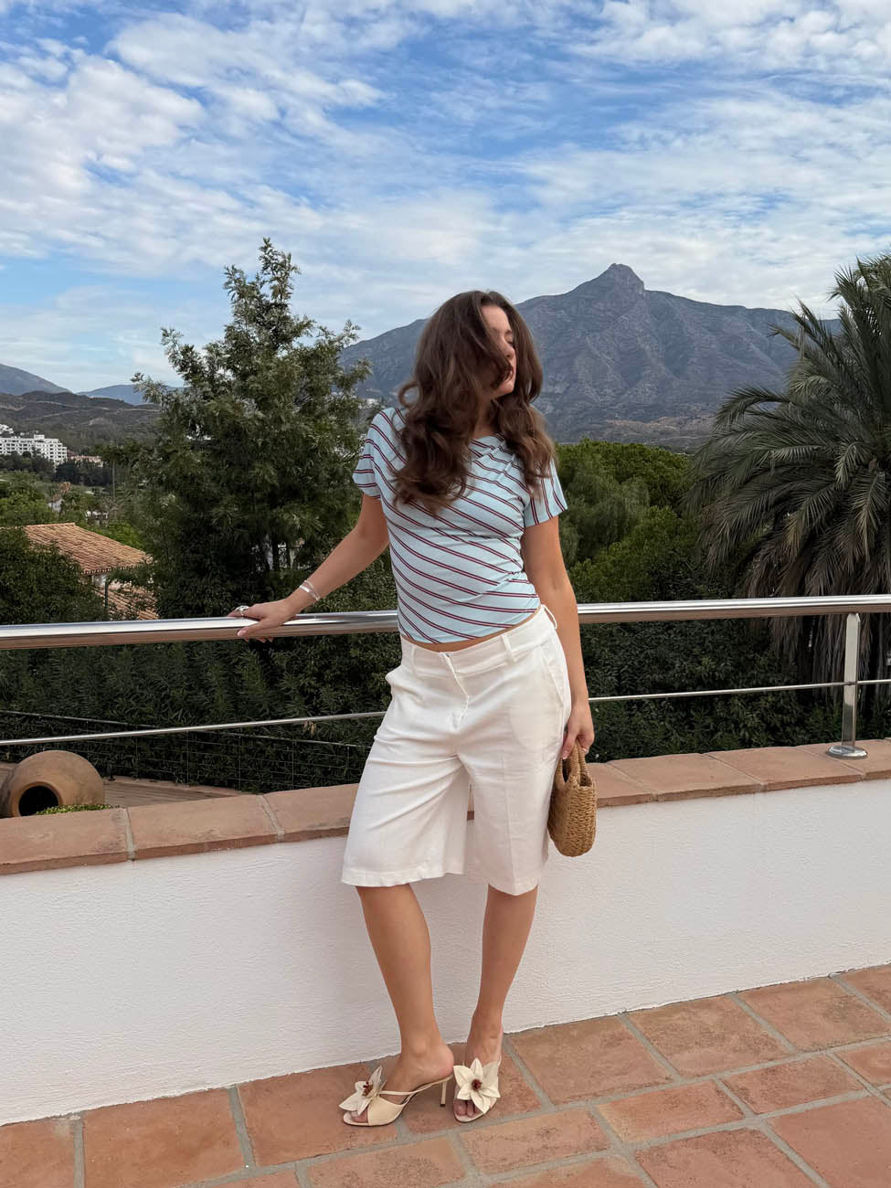 Florine fitted t-shirt with stripes – Light blue/red