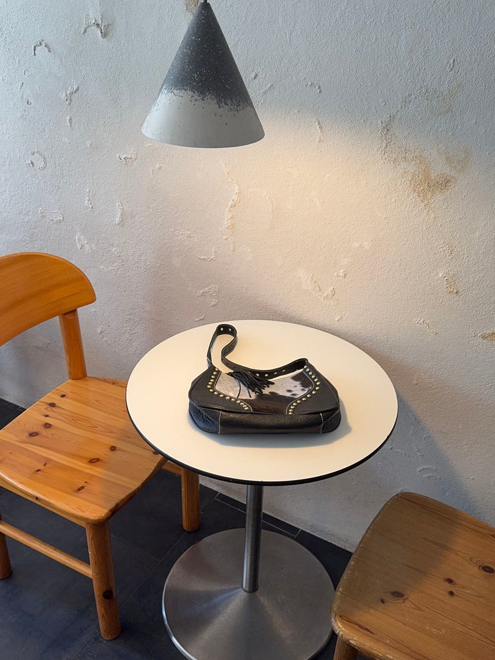 Katy handbag in cowhide leather - Black