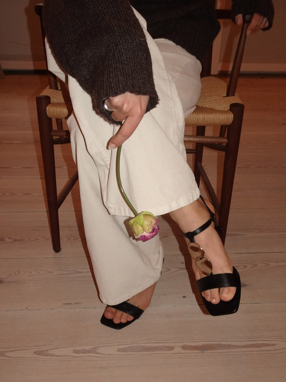 Spania heels with silver details – Black