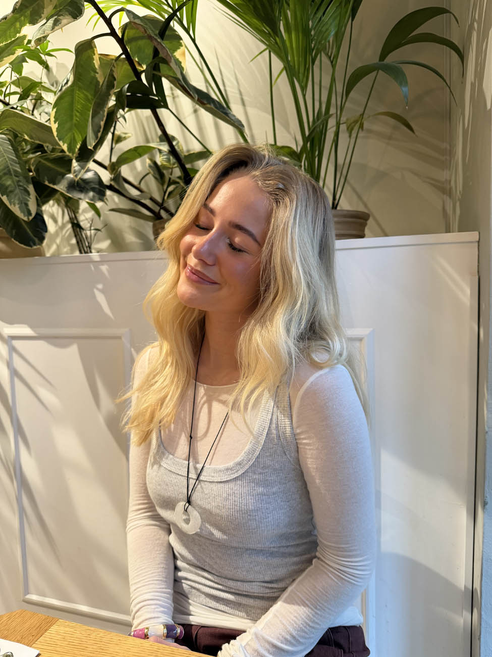 Juliet necklace with pendant - White