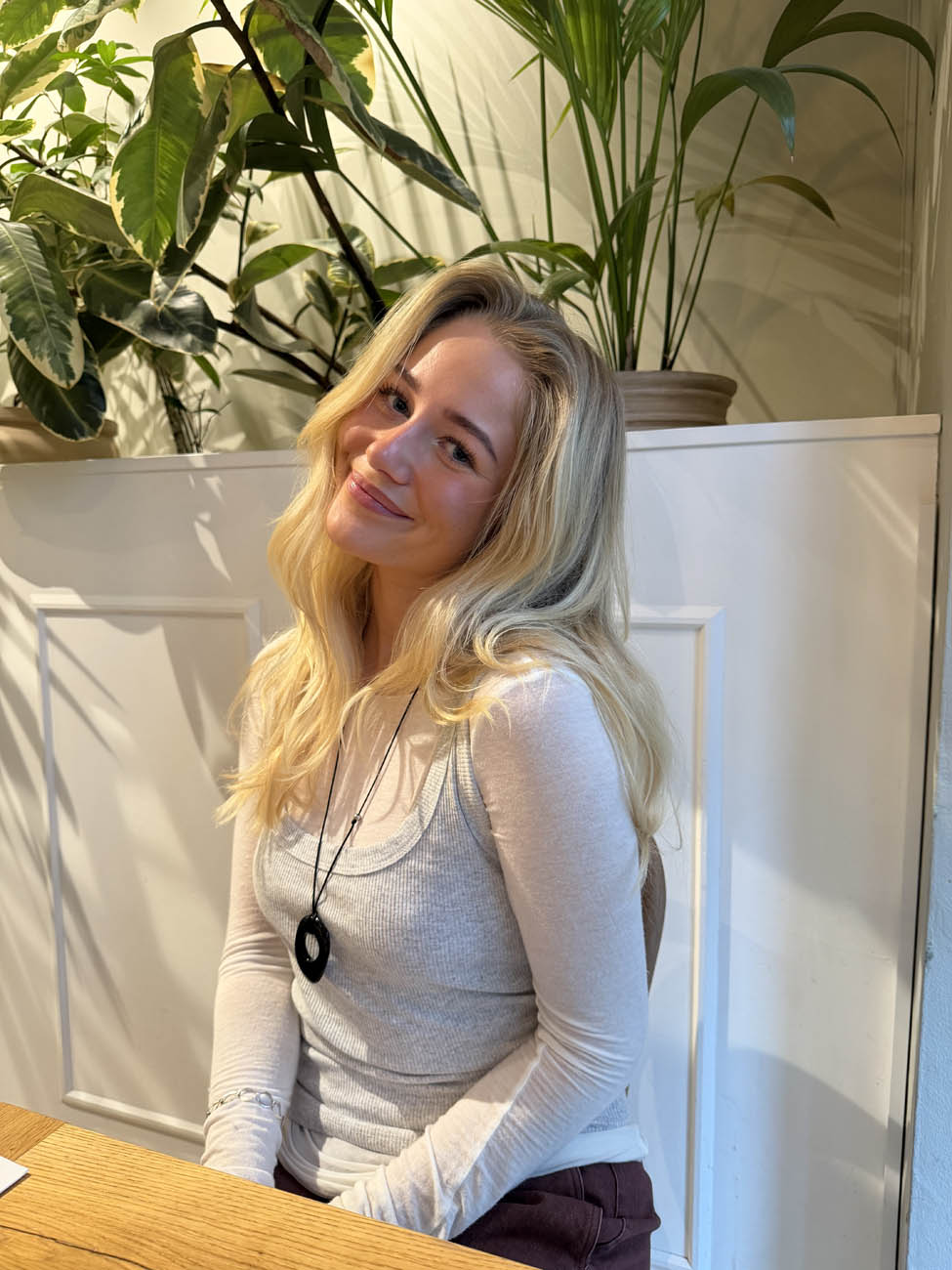 Juliet necklace with pendant - Black