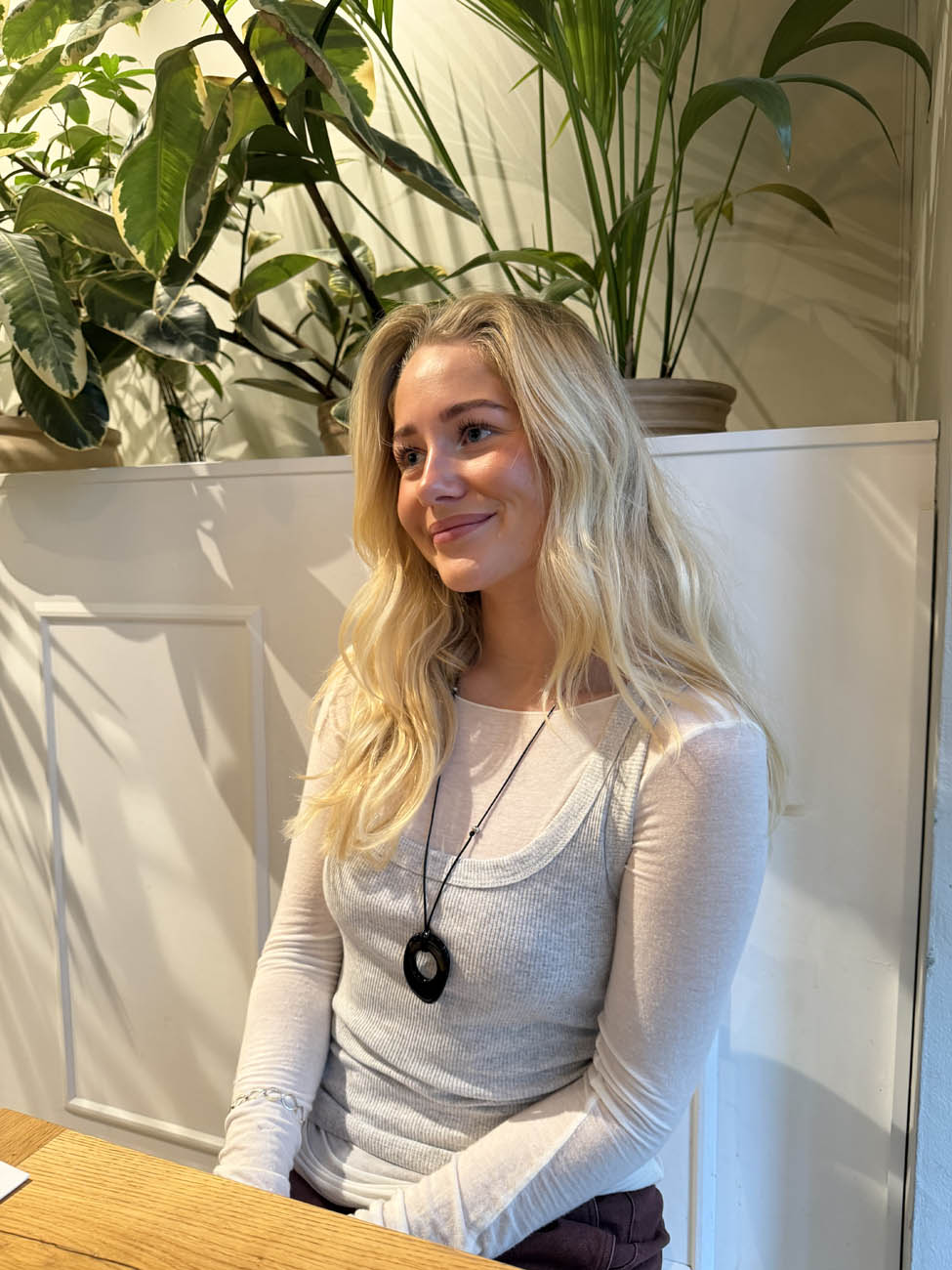 Juliet necklace with pendant - Black