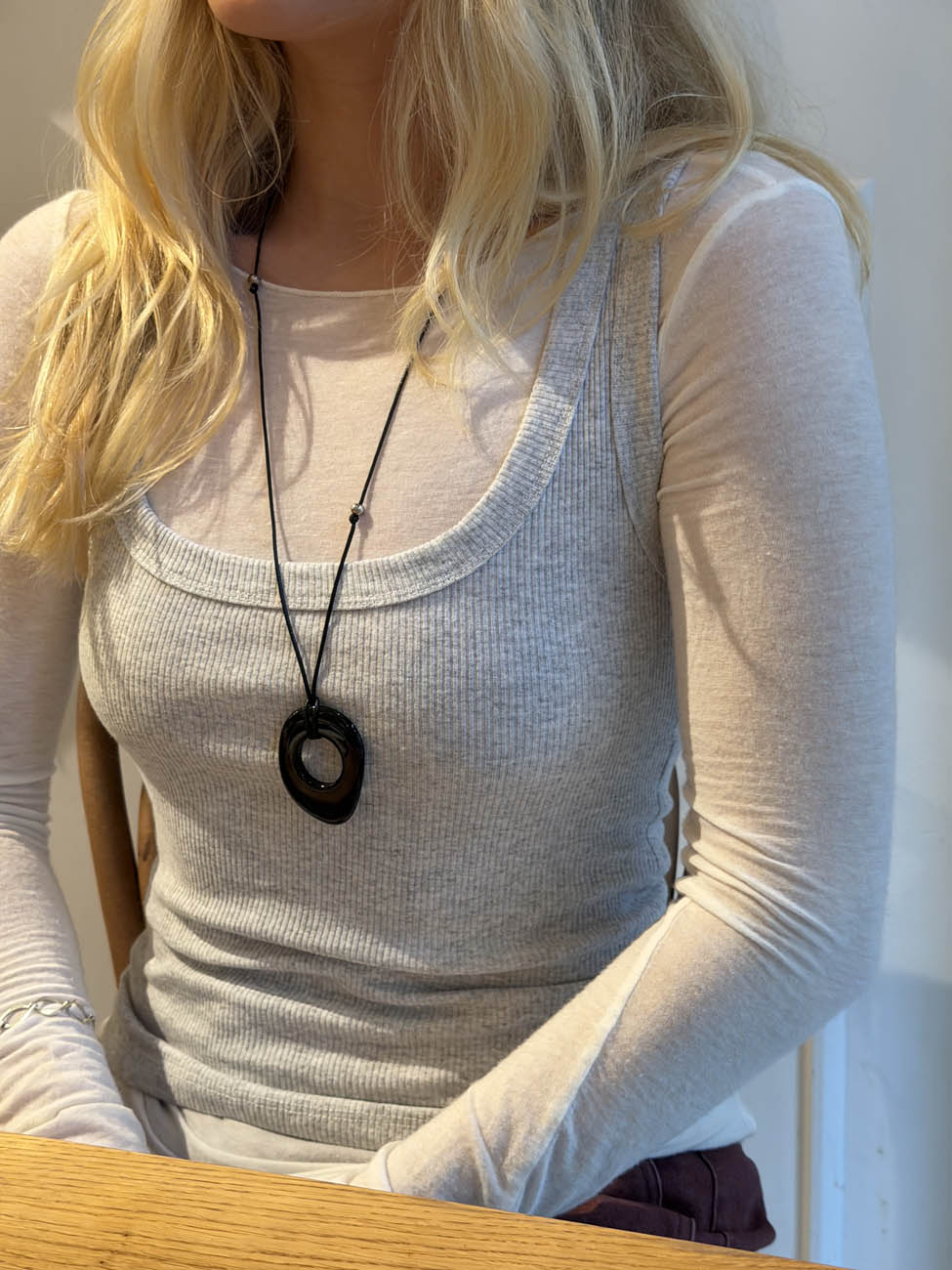 Juliet necklace with pendant - Black