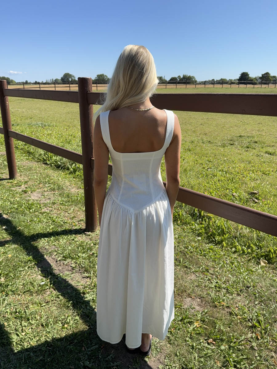 Solia linen dress - White Designbysi.se Solia linen dress - White Designbysi.se