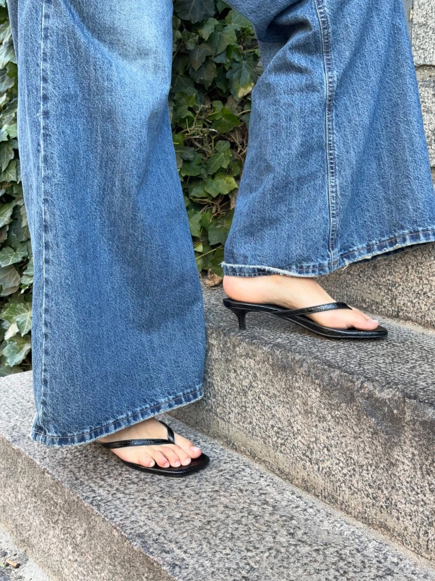 Safine mules with crocodile print - Black