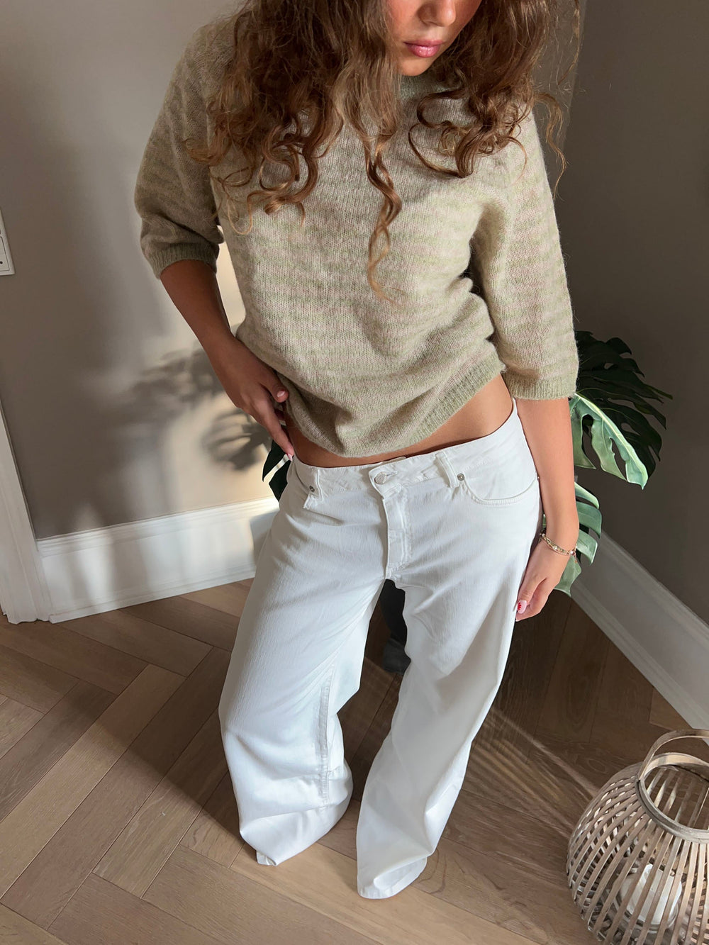 Alaia low-waisted jeans with lightning detail - White denim