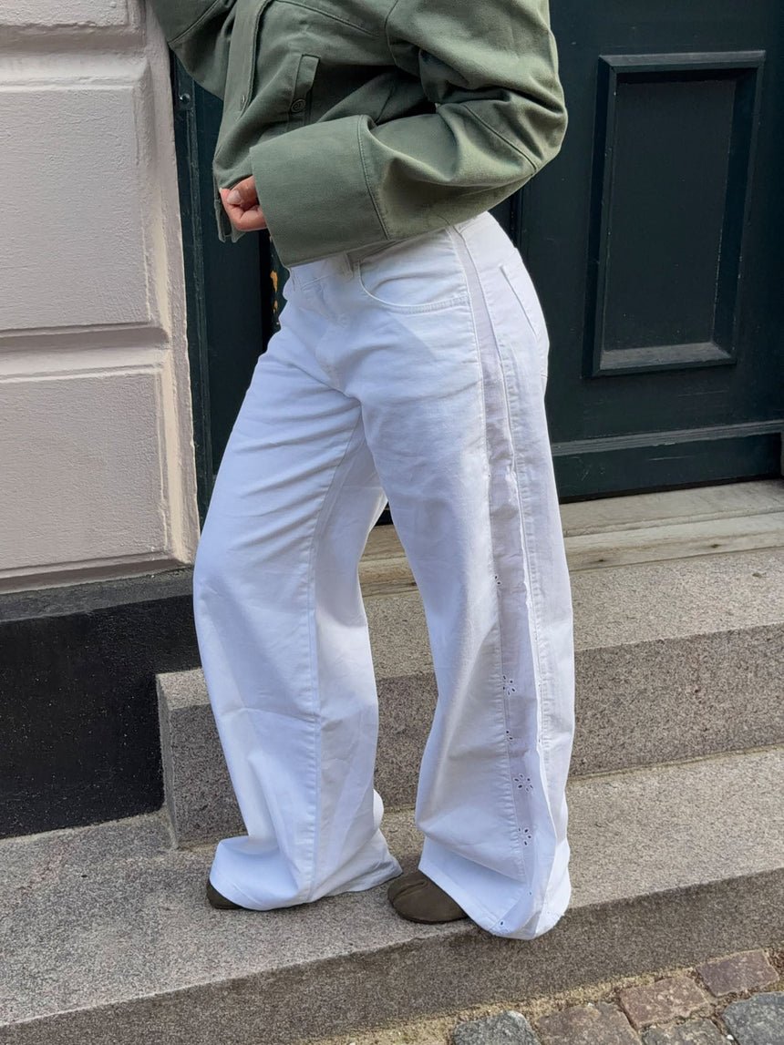 Lineana jeans with lace detail - White