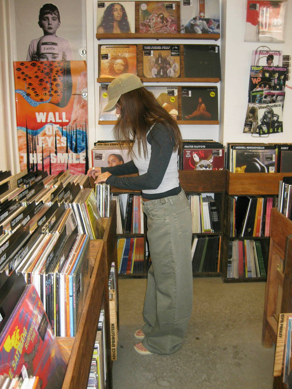 Taya jeans with buckle details – Sage green