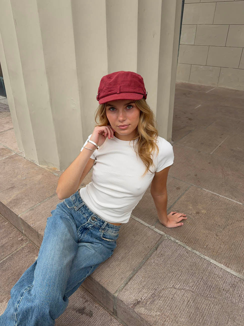 Jona cap with details - Red