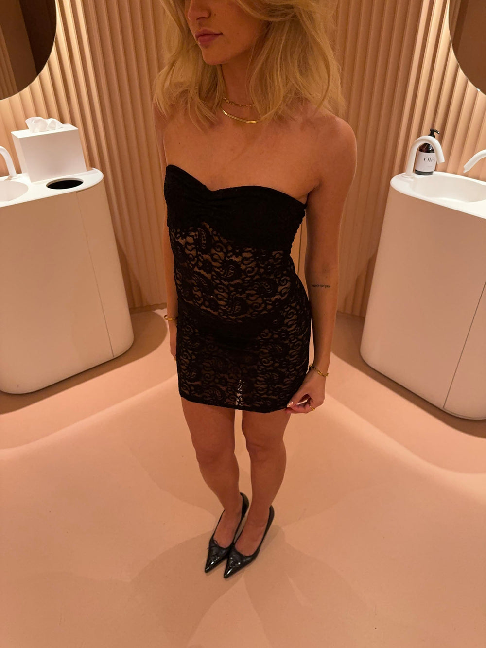 Noraly lace bandeau dress - Black Designbysi.se Noraly lace bandeau dress - Black Designbysi.se