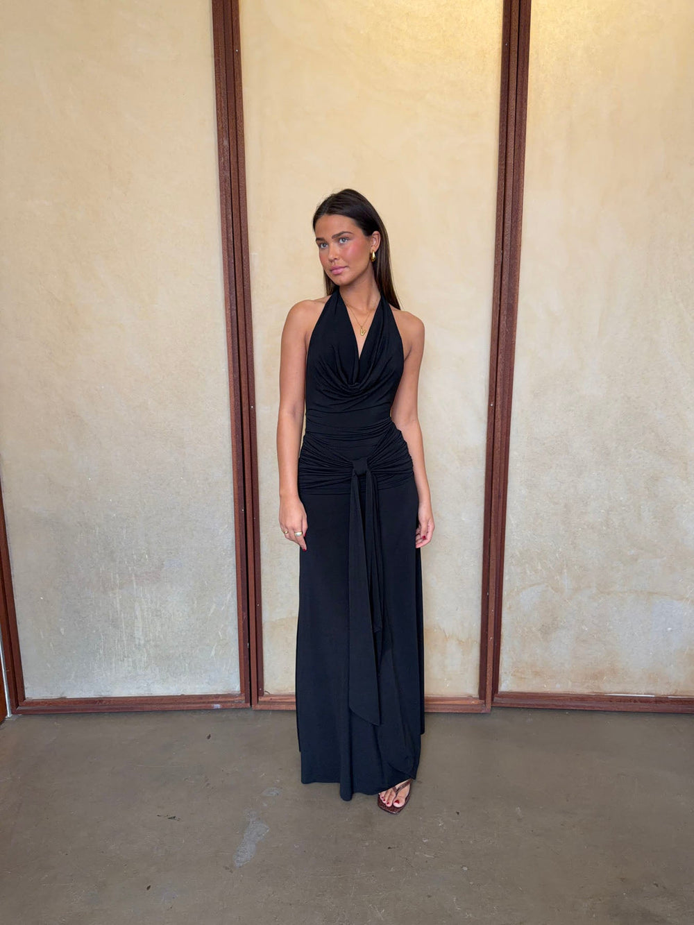 Redina dress with open back - Black