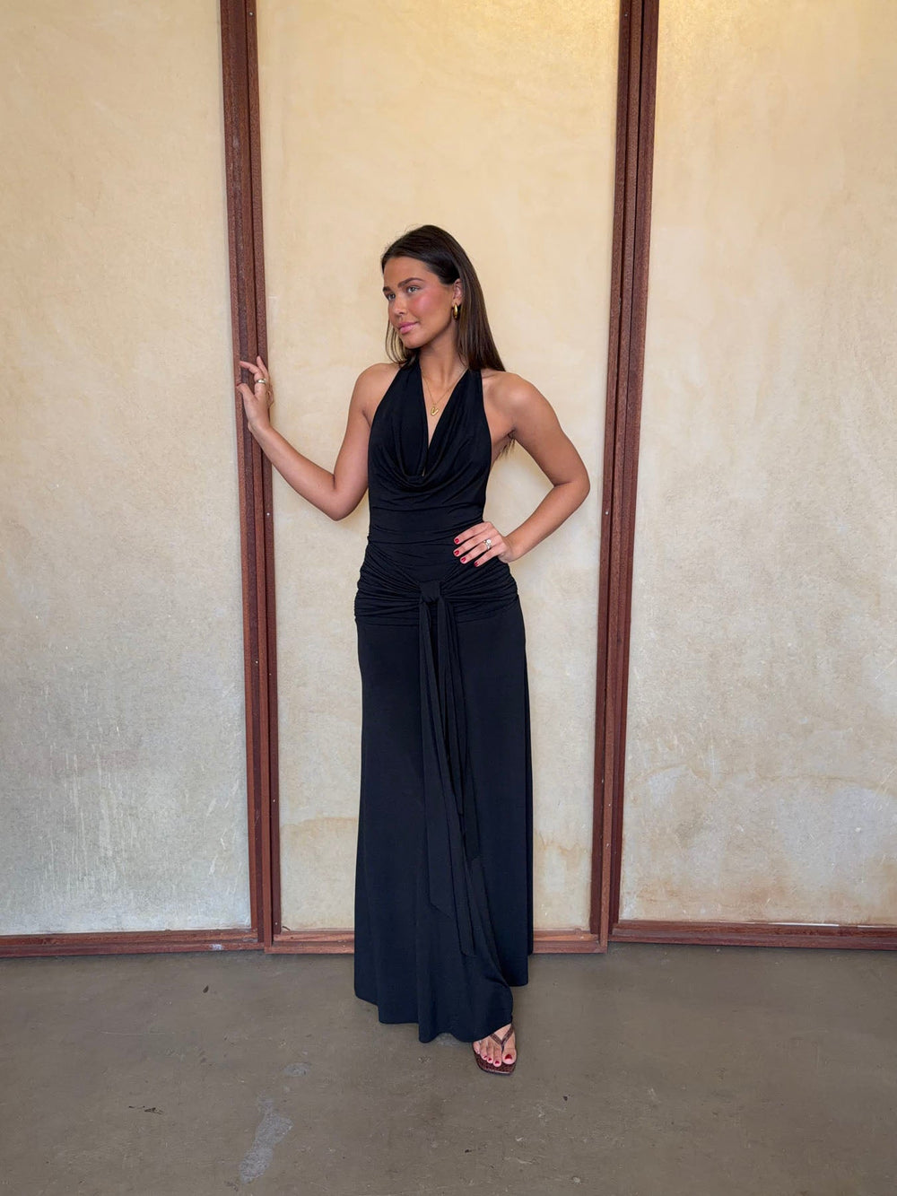 Redina dress with open back - Black