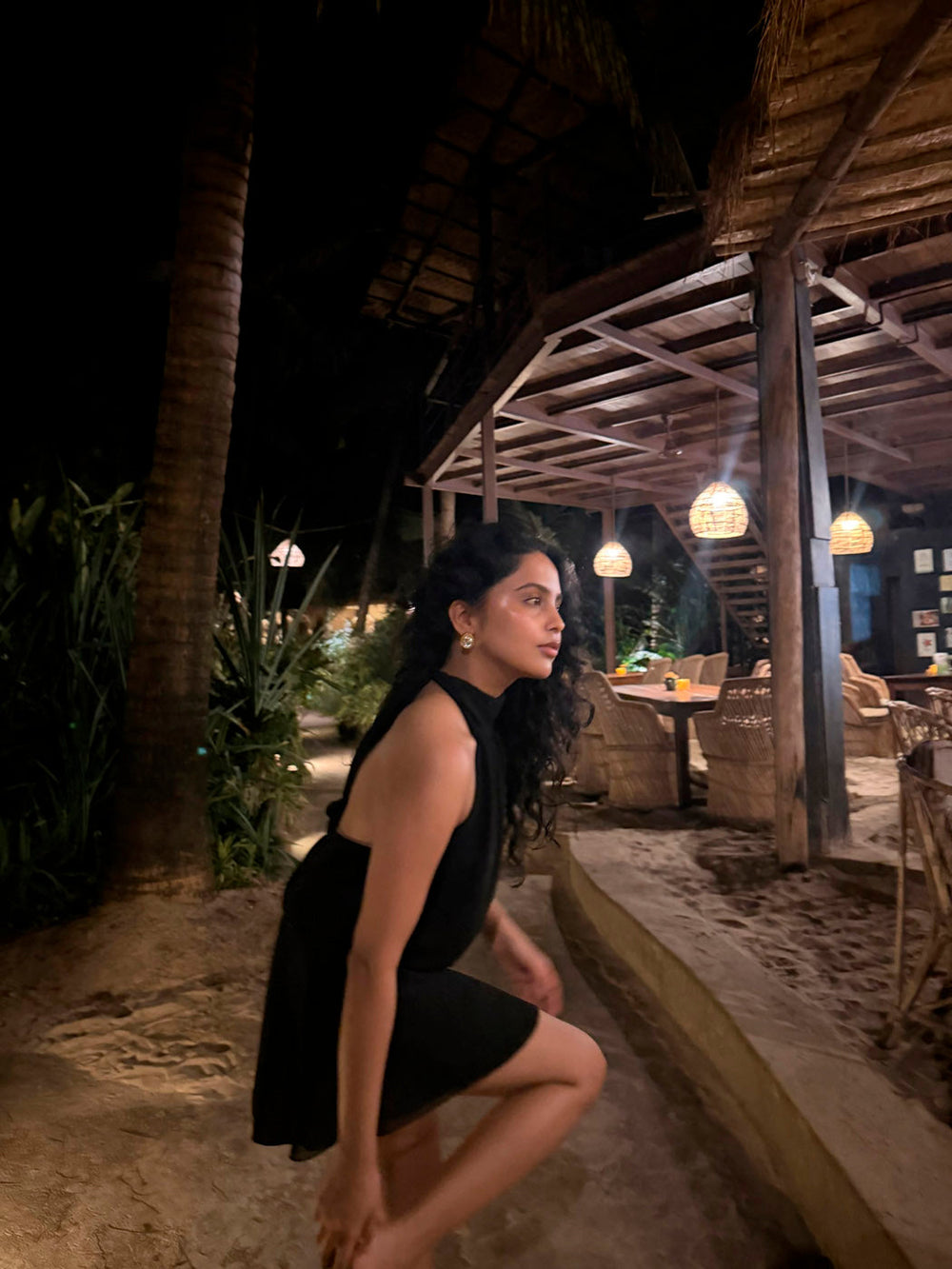 Kaiana dress with open back - Black