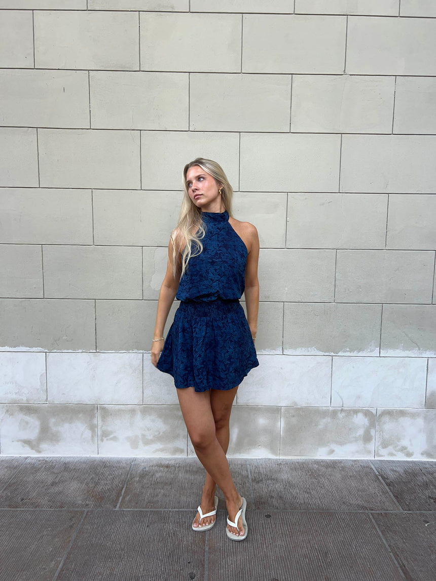 Kaiana dress with an open back – Blue