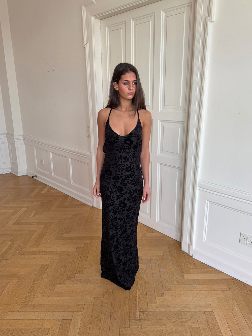 Veloria dress with flowers – Black