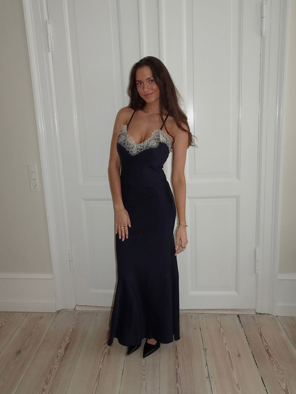 Tena dress with lace details - Navy/white