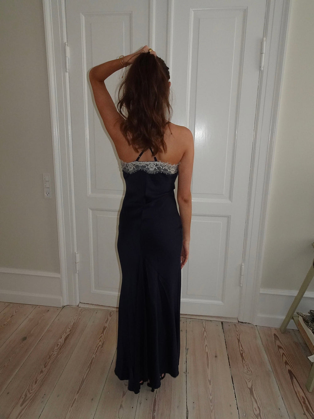 Tena dress with lace details - Navy/white