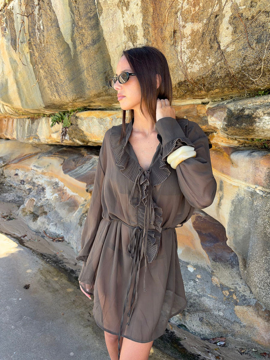 Rose dress with ruffles  – Dark Brown