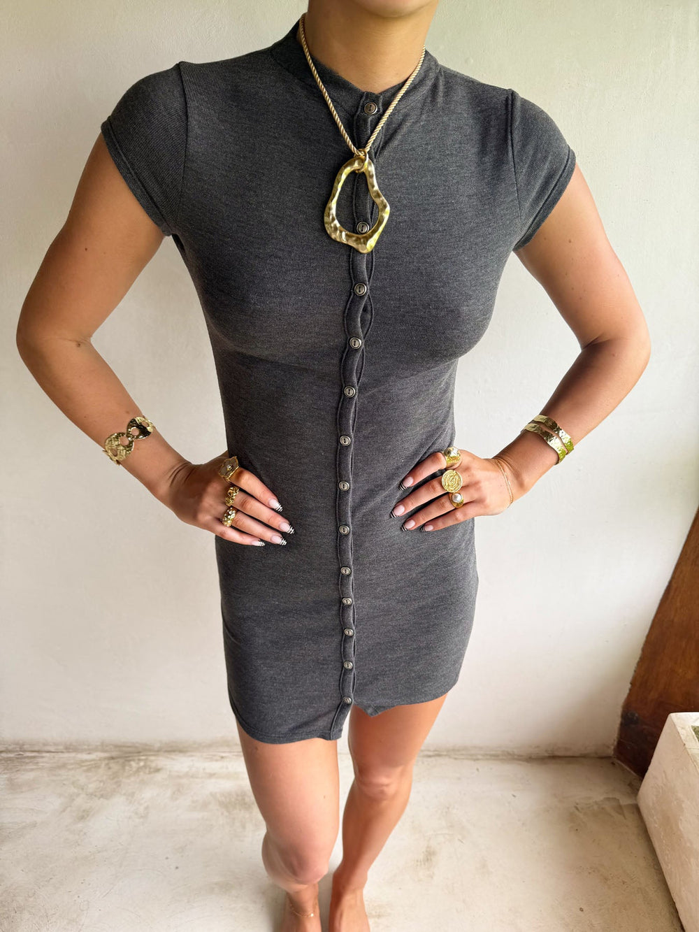 Scandivv dress with buttons - Grey