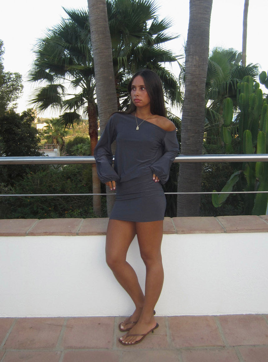 Isola dress with one shoulder detail – Grey