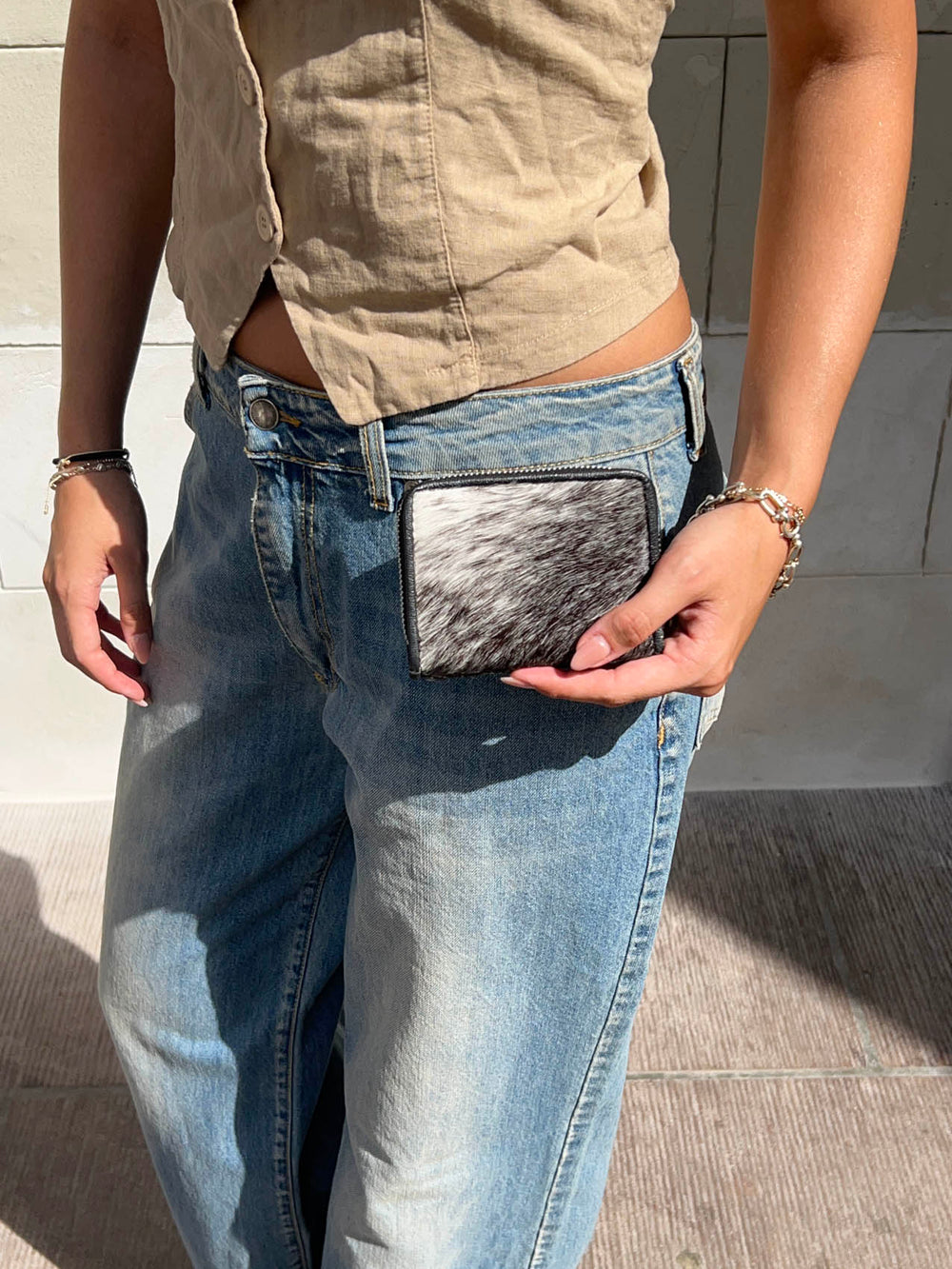 Cela cowhide purse – White/dark brown/black