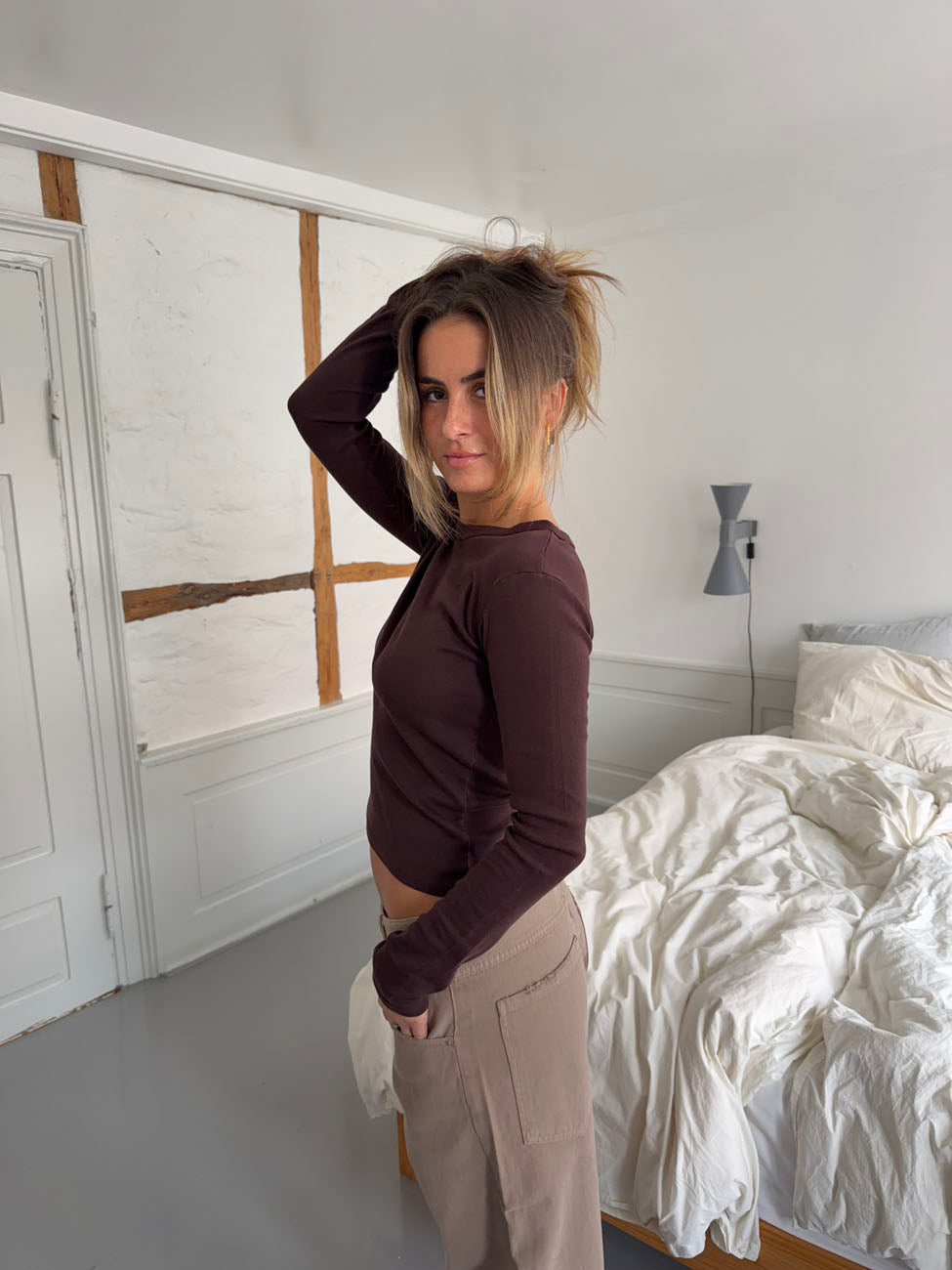 Roleo top with long sleeves – Brown