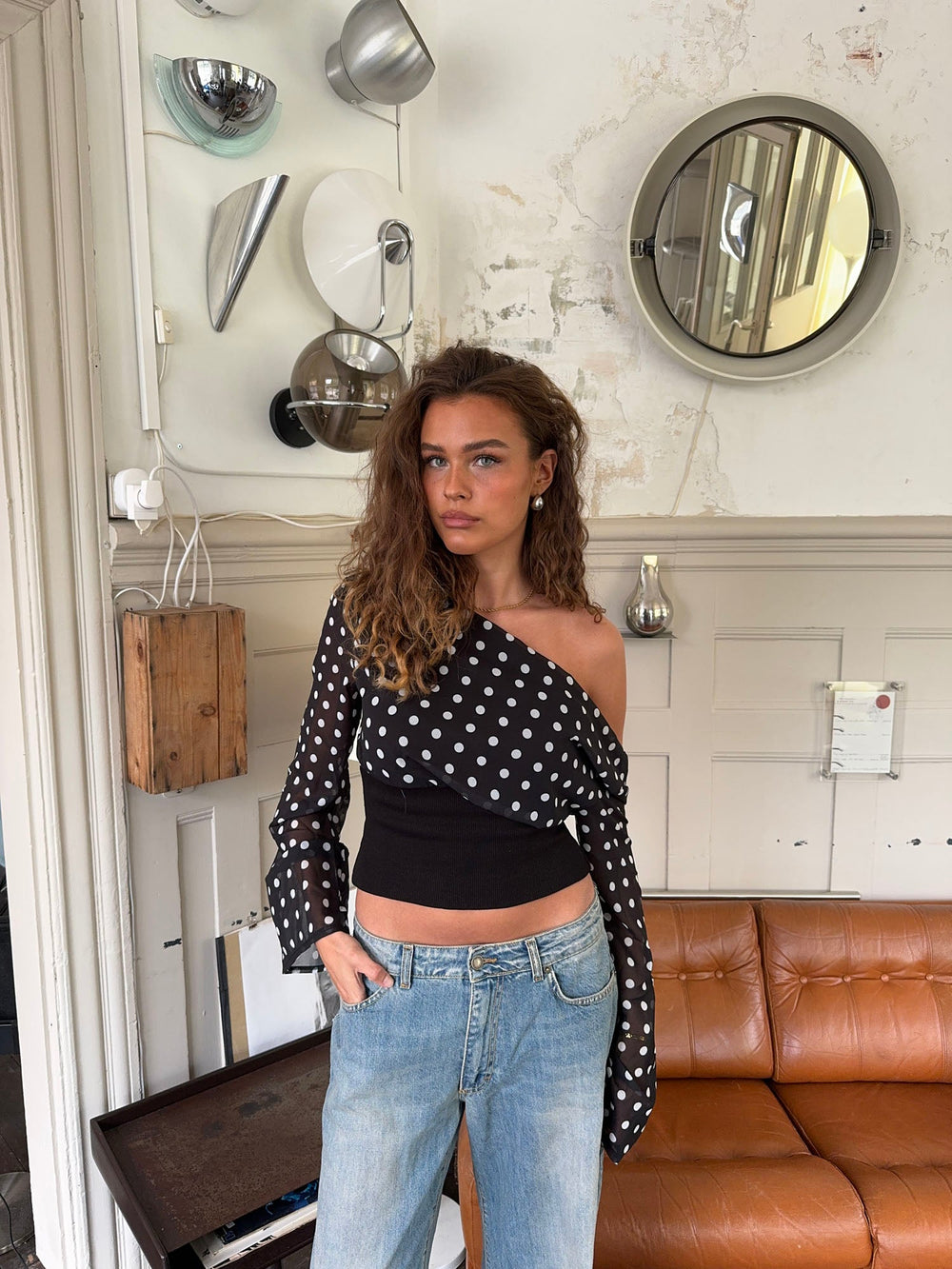 Kimmie long sleeved blouse with polka dots – Black/white