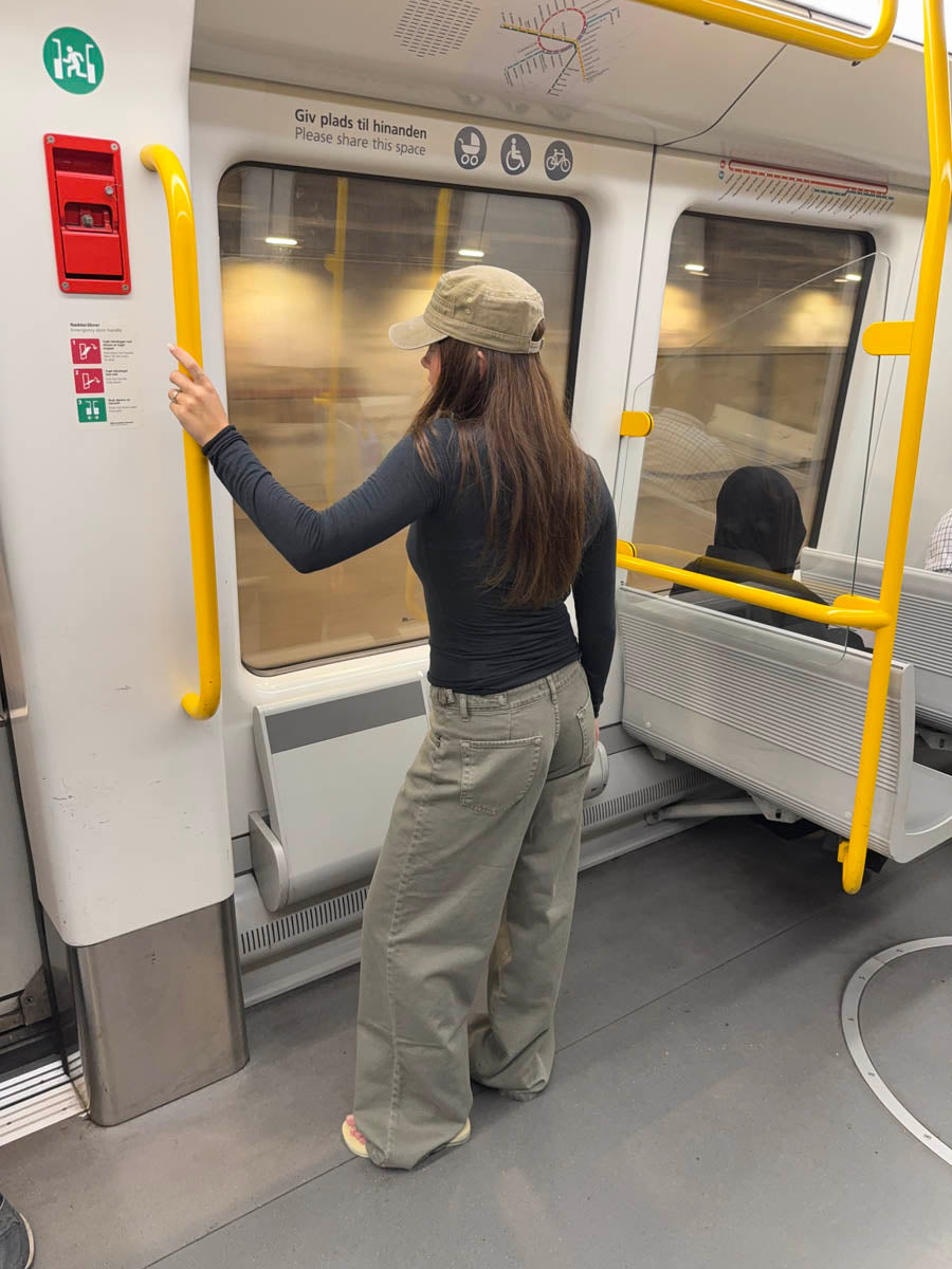 Kaia long-sleeved cashmere blouse – Black