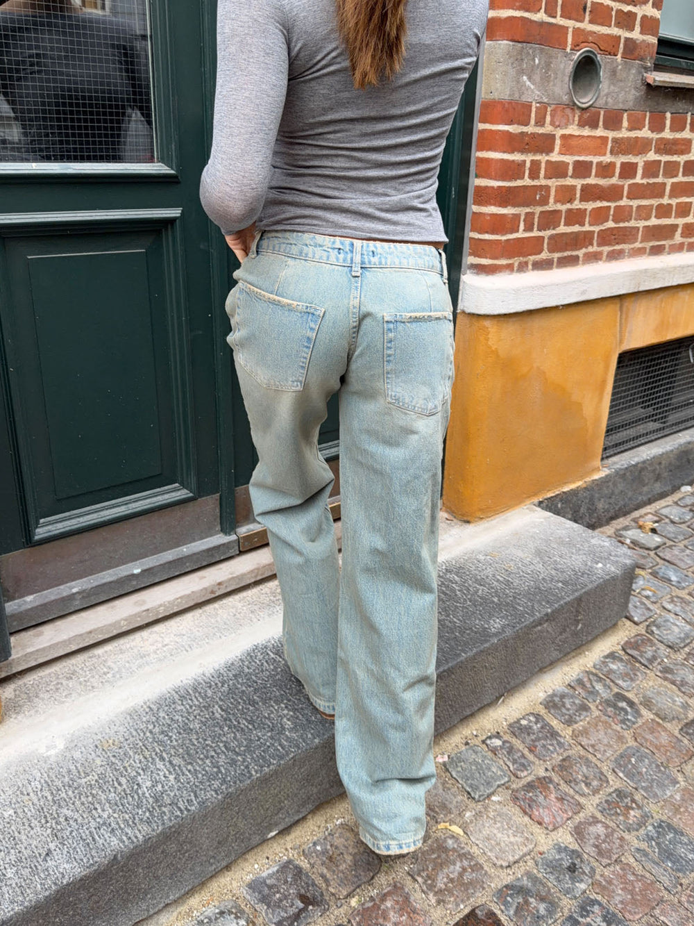 Tuva Low-Rise Jeans - Light Denim