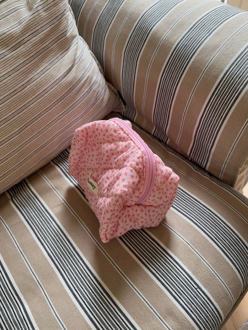 Honey small toiletry bag – Pink with small flowers