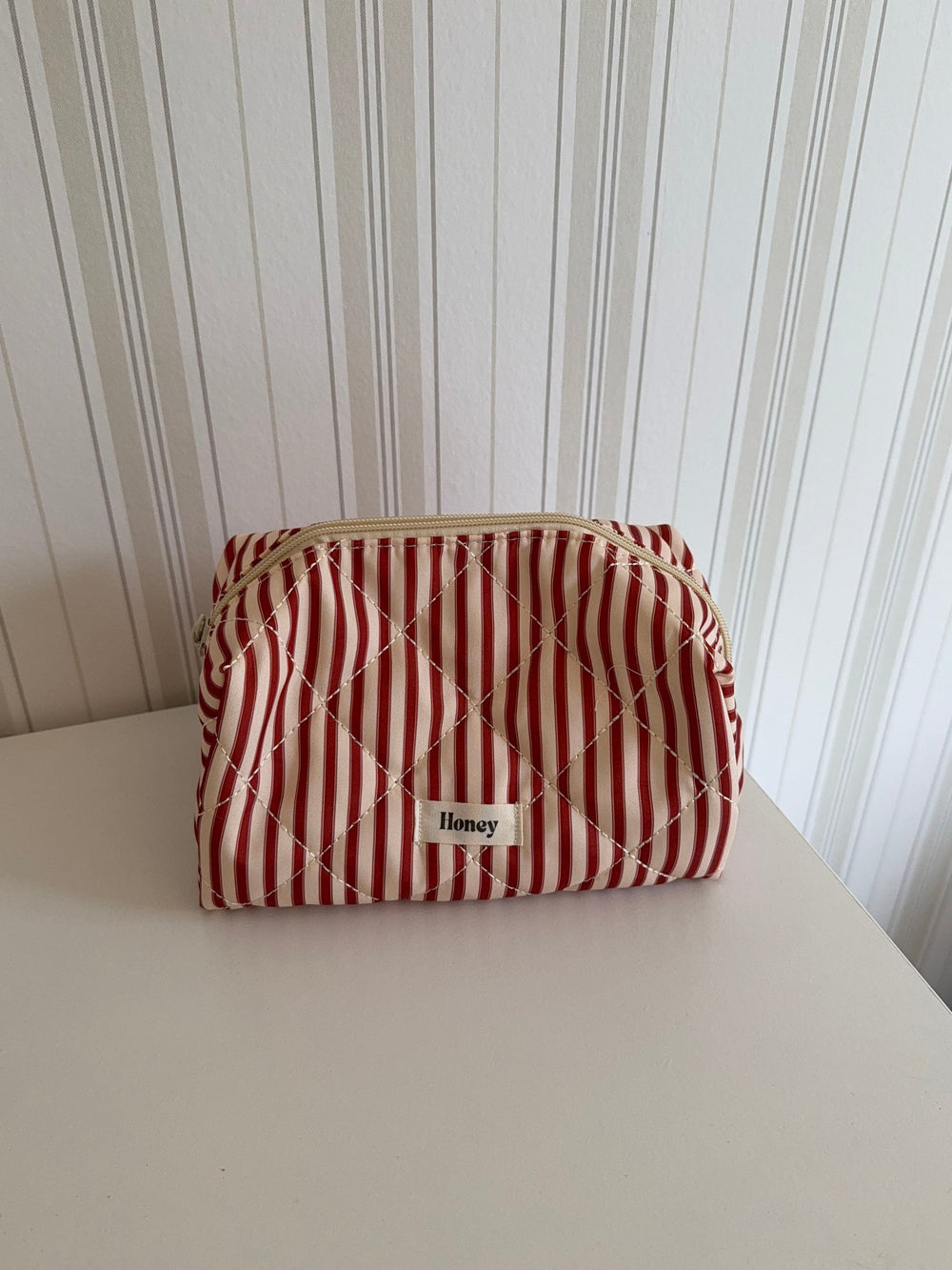 Honey small toiletry bag – Red/beige stripes