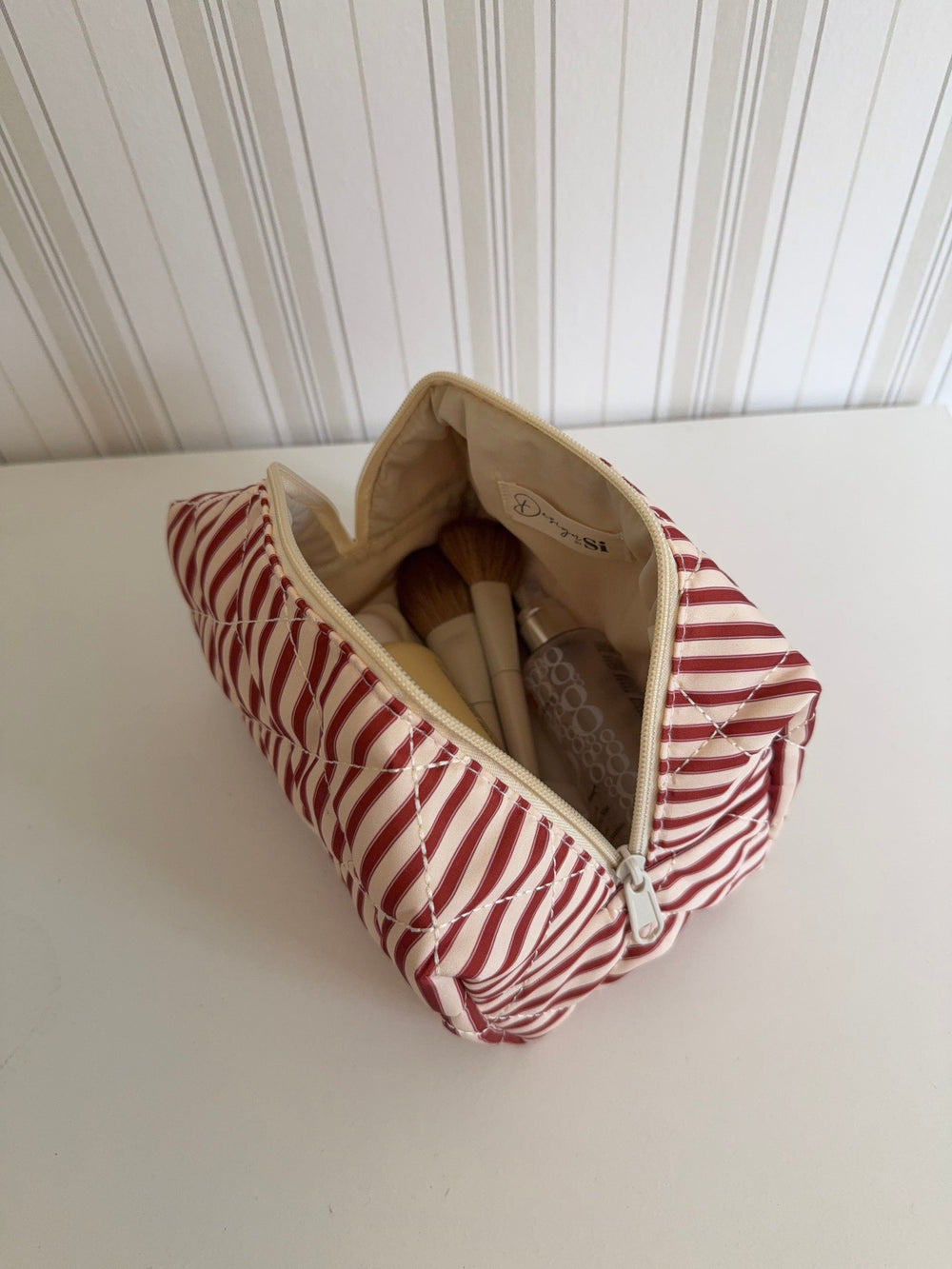 Honey small toiletry bag – Red/beige stripes