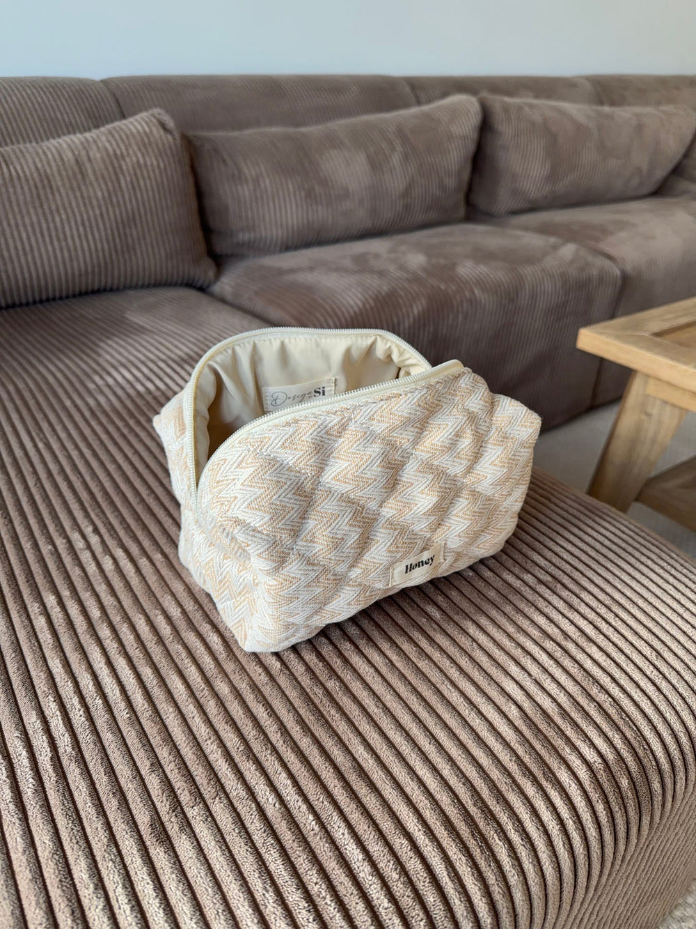 Honey large toiletry bag with pattern - Beige