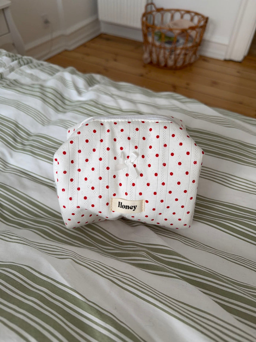 Honey small toiletry bag with polka dots – White/red