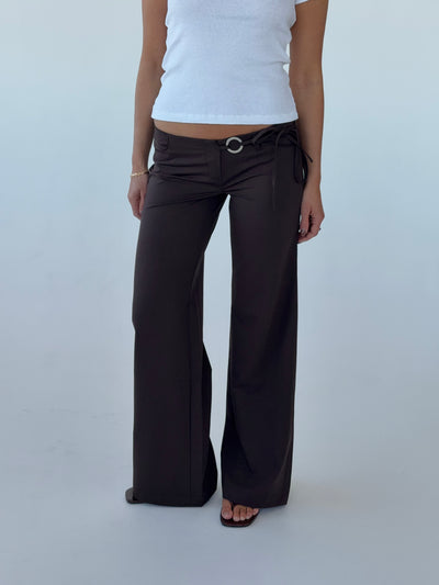 Low waisted pants