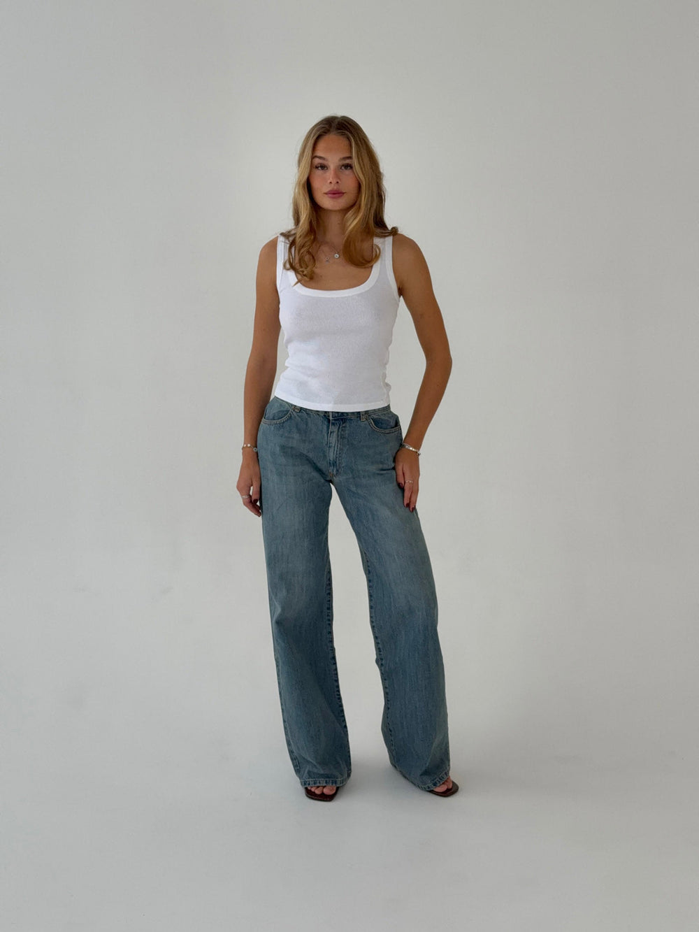 Samara | Tous les pantalons Blue High-Rise, pédale Samara | Tous les pantalons Blue High-Rise, pédale