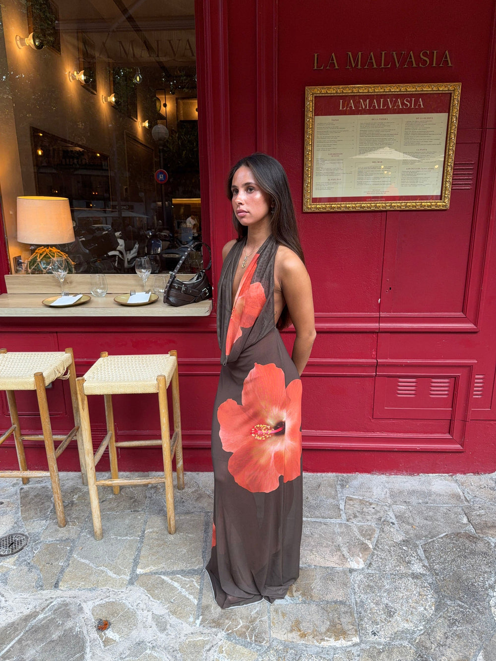 Columbine maxi dress – Brown with red flowers