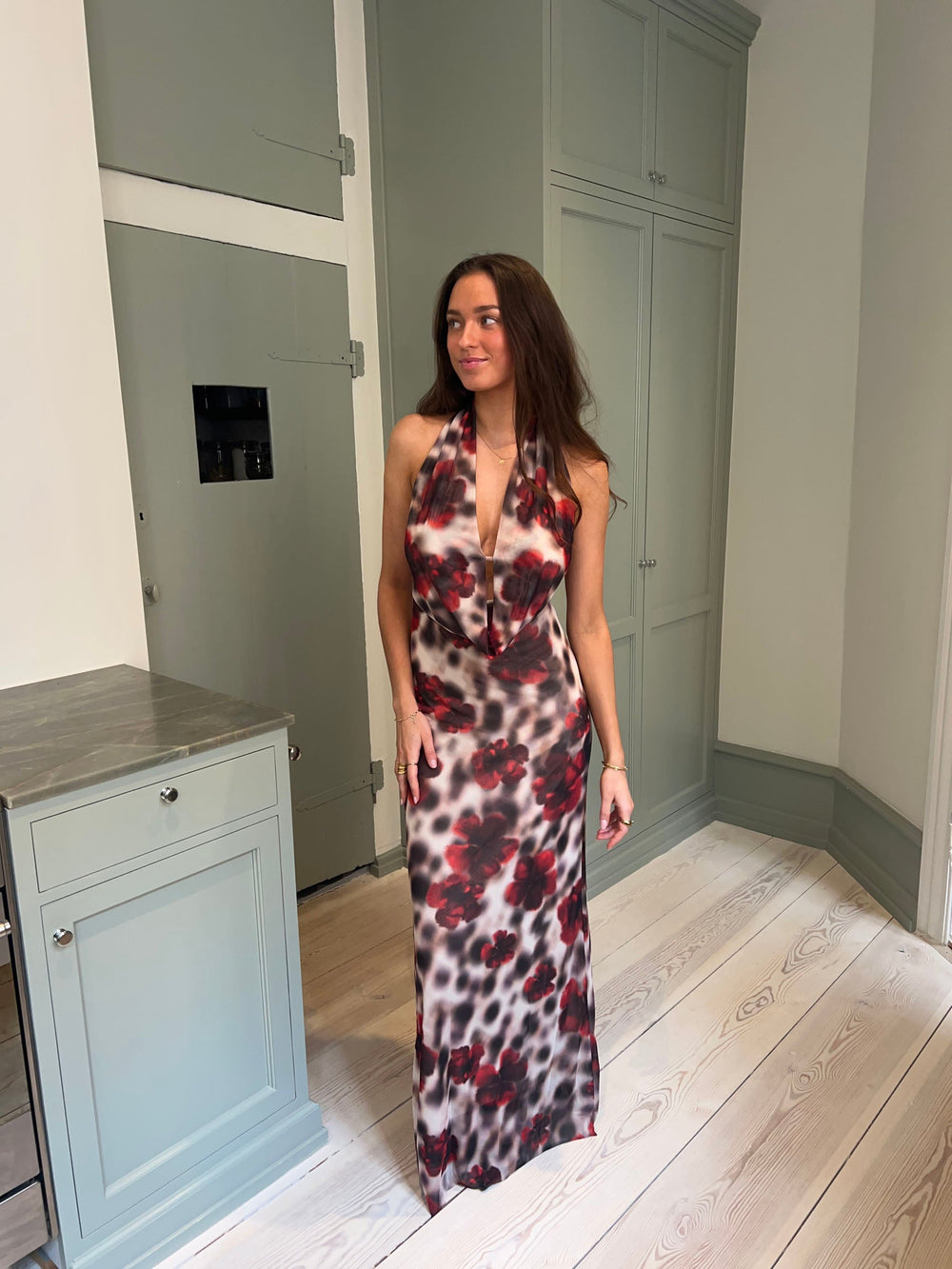 Columbine maxi dress  - White/brown with red flowers
