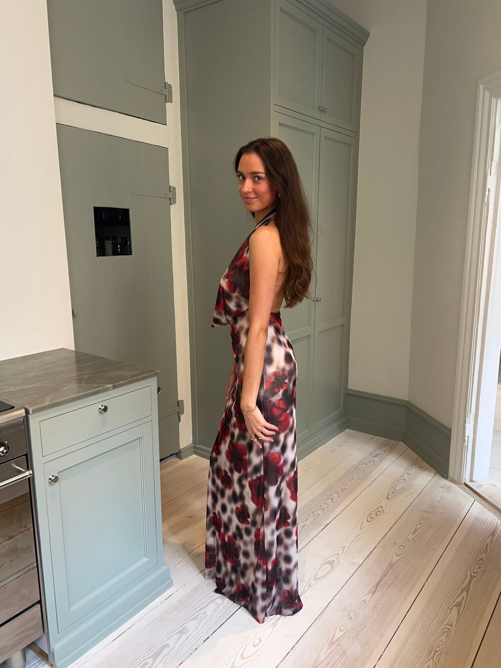 Columbine maxi dress  - White/brown with red flowers