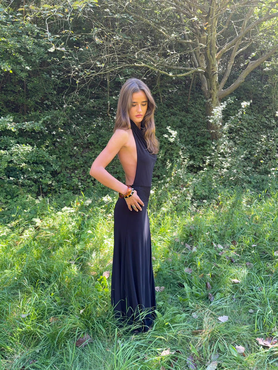 Skyla maxi dress with open back - Black