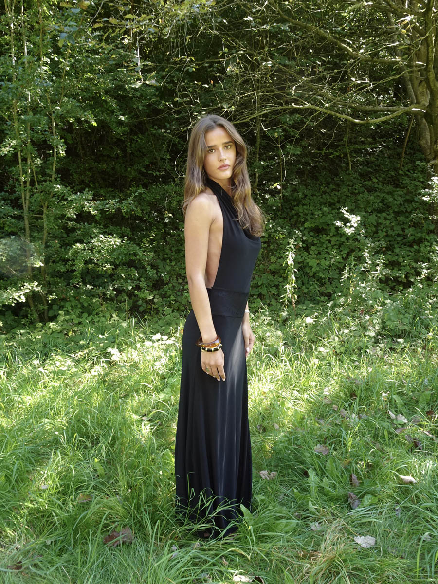 Skyla maxi dress with open back - Black