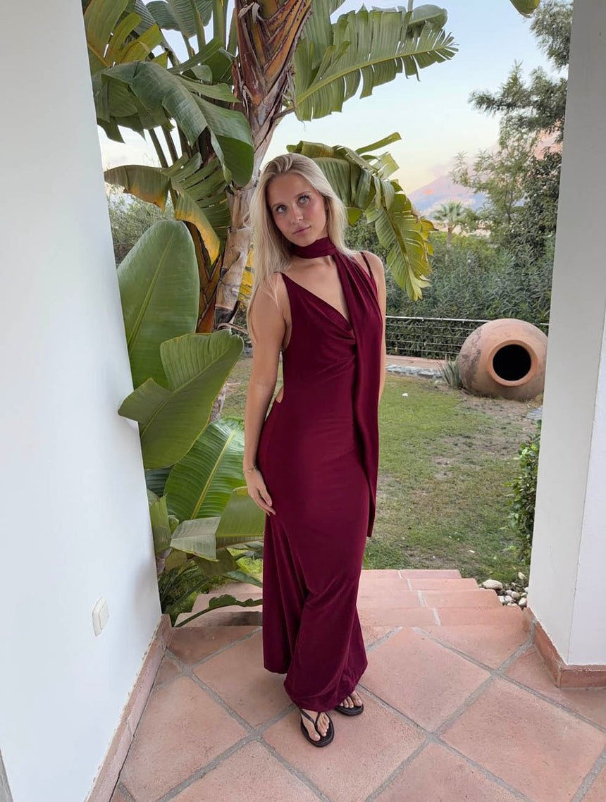 Vinja maxi dress with shawl – Red/burgundy