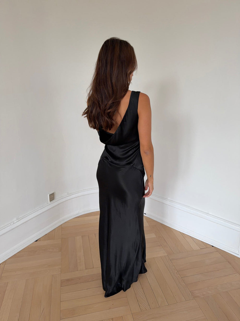 Miana maxi satin dress - Black