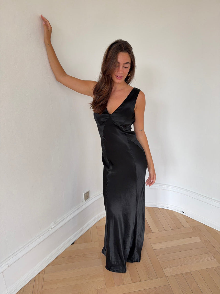 Miana maxi satin dress - Black